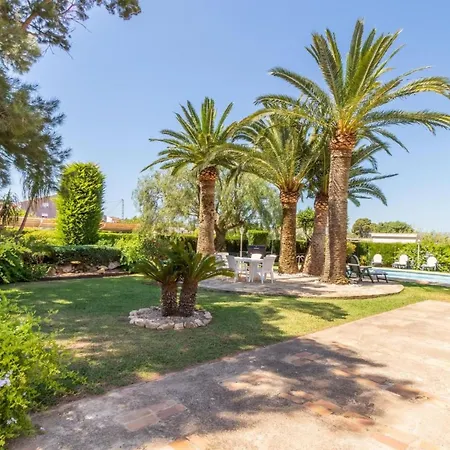 Ferienhaus Haus Mit Privatem Pool- Garten Und Privatem Park By Interhome *